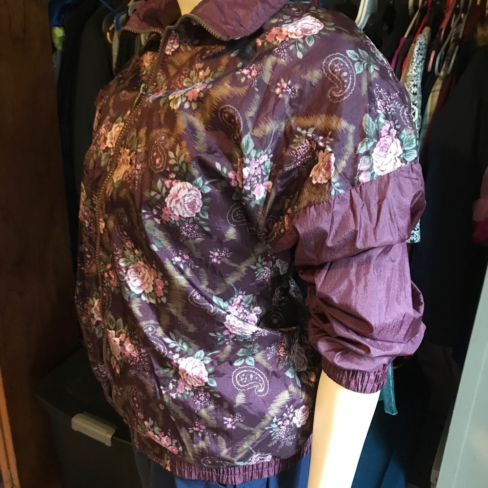 Flowered jacket - Picture 4 of 7